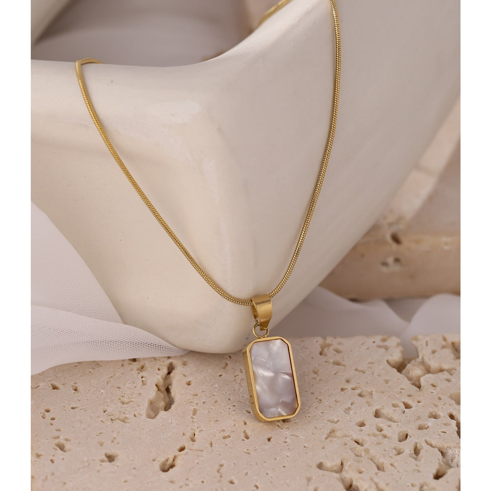 BELEN NECKLACE 18K GOLD PLATED